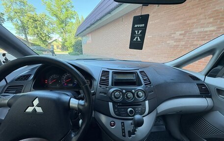 Mitsubishi Grandis, 2007 год, 1 100 000 рублей, 8 фотография