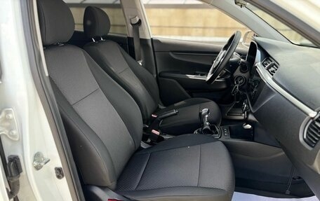 KIA Rio IV, 2021 год, 1 695 000 рублей, 18 фотография