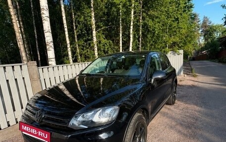 Volkswagen Touareg III, 2012 год, 2 000 000 рублей, 2 фотография