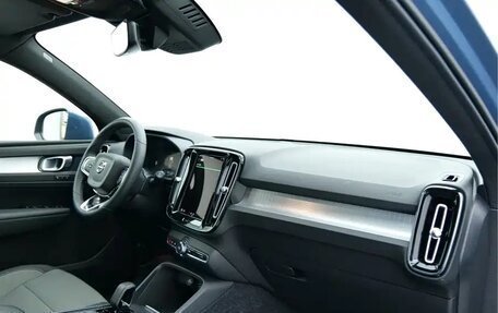 Volvo XC40 I, 2024 год, 4 000 000 рублей, 9 фотография
