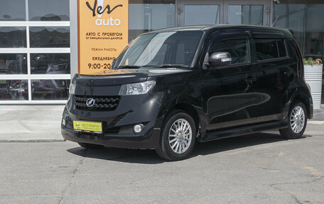 Toyota bB II рестайлинг, 2011 год, 675 000 рублей, 2 фотография