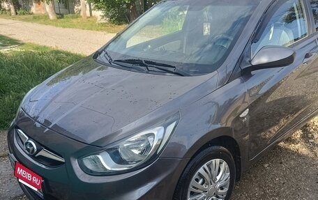 Hyundai Solaris II рестайлинг, 2014 год, 950 000 рублей, 12 фотография