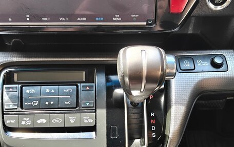 Honda Stepwgn IV, 2021 год, 2 500 000 рублей, 9 фотография