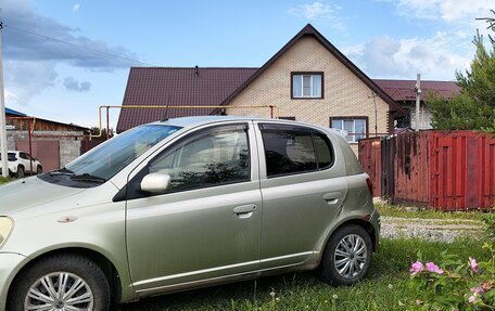 Toyota Vitz, 2003 год, 210 000 рублей, 3 фотография