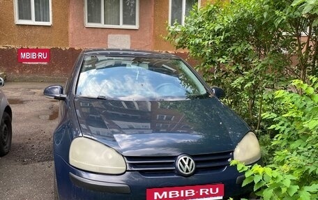 Volkswagen Golf V, 2004 год, 300 000 рублей, 2 фотография