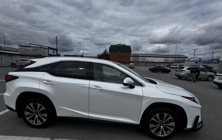 Lexus RX IV рестайлинг, 2018 год, 3 600 000 рублей, 3 фотография