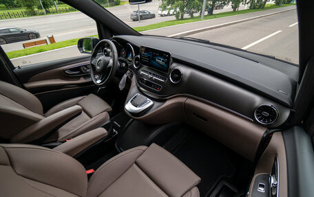 Mercedes-Benz V-Класс, 2023 год, 9 900 000 рублей, 2 фотография