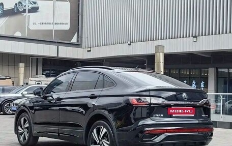Volkswagen Tiguan II, 2023 год, 3 800 000 рублей, 7 фотография