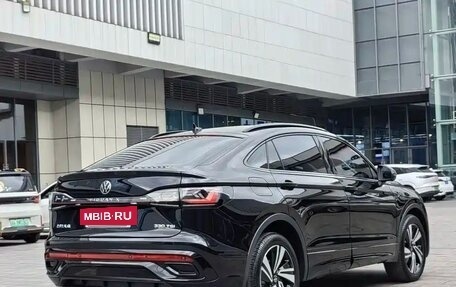 Volkswagen Tiguan II, 2023 год, 3 800 000 рублей, 5 фотография