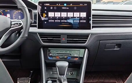 Volkswagen Tiguan II, 2023 год, 3 800 000 рублей, 19 фотография