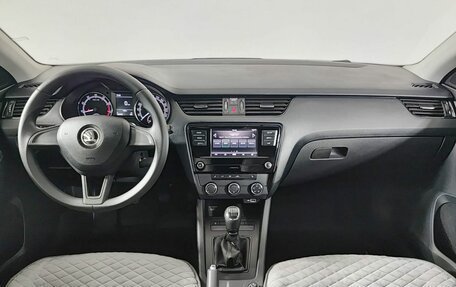 Skoda Octavia, 2018 год, 1 650 000 рублей, 17 фотография
