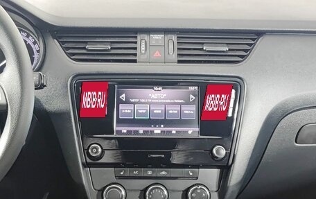 Skoda Octavia, 2018 год, 1 650 000 рублей, 18 фотография