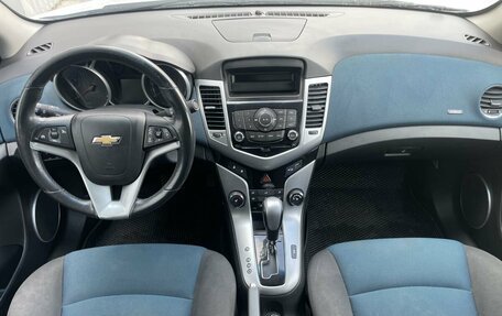 Chevrolet Cruze II, 2011 год, 850 000 рублей, 10 фотография