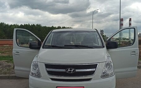 Hyundai Grand Starex Grand Starex I рестайлинг 2, 2010 год, 1 000 000 рублей, 1 фотография