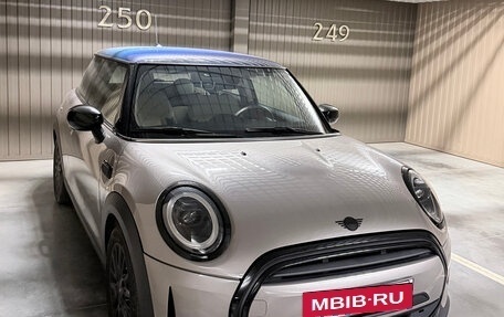 MINI Hatch, 2021 год, 2 750 000 рублей, 4 фотография