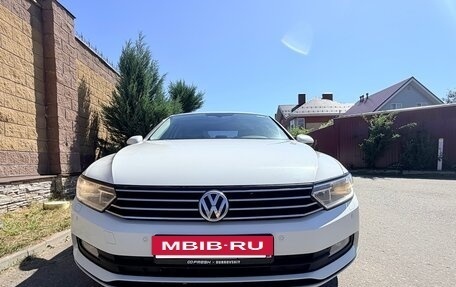 Volkswagen Passat B8 рестайлинг, 2017 год, 1 680 000 рублей, 10 фотография