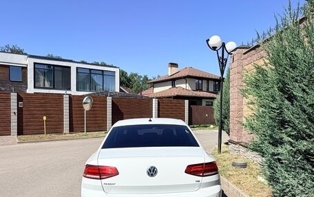 Volkswagen Passat B8 рестайлинг, 2017 год, 1 680 000 рублей, 5 фотография