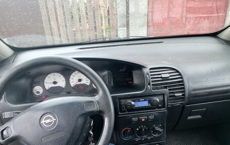 Opel Zafira A рестайлинг, 2000 год, 210 000 рублей, 8 фотография