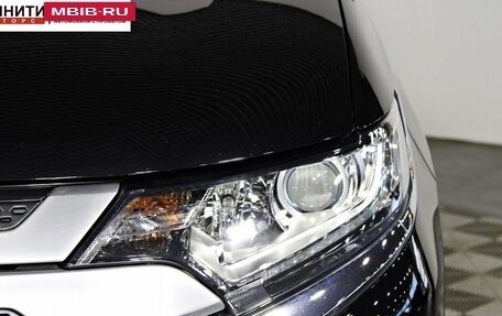 Mitsubishi Outlander III рестайлинг 3, 2018 год, 2 197 000 рублей, 9 фотография