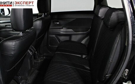 Mitsubishi Outlander III рестайлинг 3, 2018 год, 2 197 000 рублей, 16 фотография