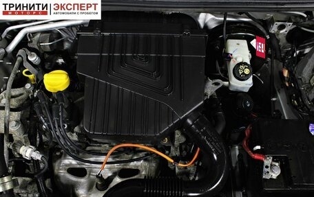 Renault Logan II, 2016 год, 827 000 рублей, 17 фотография
