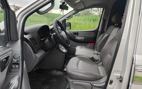 Hyundai Grand Starex Grand Starex I рестайлинг 2, 2008 год, 1 300 000 рублей, 3 фотография