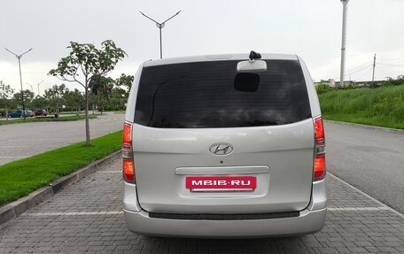 Hyundai Grand Starex Grand Starex I рестайлинг 2, 2008 год, 1 300 000 рублей, 4 фотография