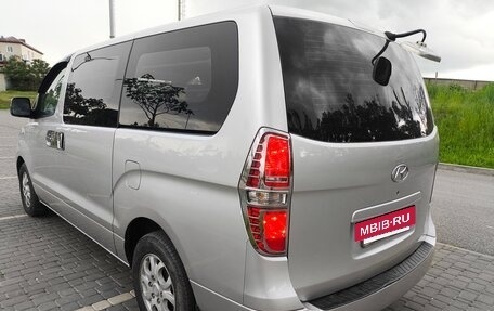 Hyundai Grand Starex Grand Starex I рестайлинг 2, 2008 год, 1 300 000 рублей, 7 фотография