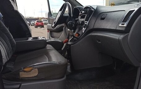 Hyundai Grand Starex Grand Starex I рестайлинг 2, 2010 год, 1 000 000 рублей, 10 фотография