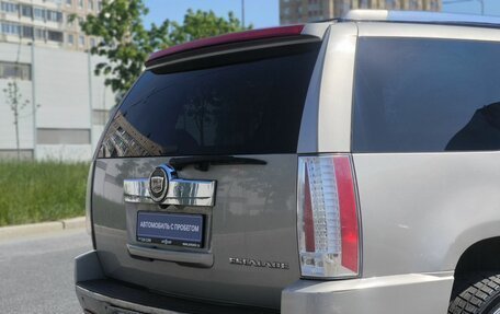 Cadillac Escalade III, 2010 год, 1 800 000 рублей, 7 фотография