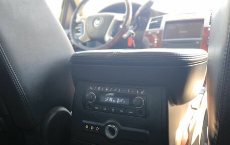 Cadillac Escalade III, 2010 год, 1 800 000 рублей, 13 фотография