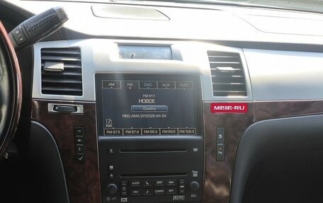 Cadillac Escalade III, 2010 год, 1 800 000 рублей, 23 фотография
