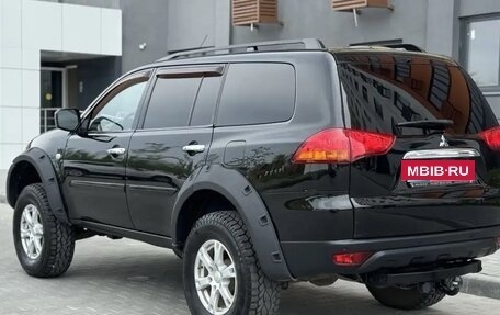 Mitsubishi Pajero Sport II рестайлинг, 2012 год, 1 550 000 рублей, 12 фотография