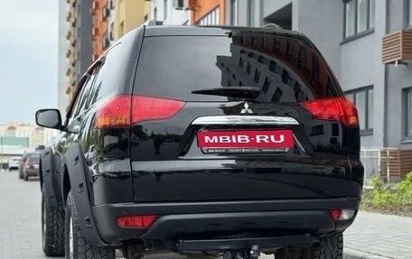 Mitsubishi Pajero Sport II рестайлинг, 2012 год, 1 550 000 рублей, 10 фотография