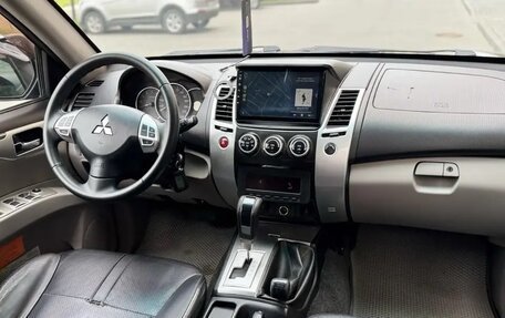 Mitsubishi Pajero Sport II рестайлинг, 2012 год, 1 550 000 рублей, 16 фотография