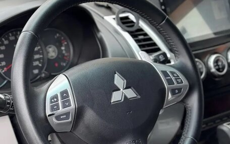 Mitsubishi Pajero Sport II рестайлинг, 2012 год, 1 550 000 рублей, 21 фотография