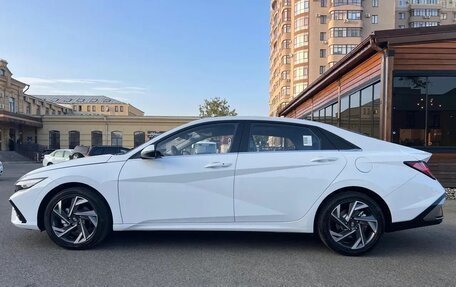 Hyundai Elantra, 2024 год, 2 400 000 рублей, 3 фотография