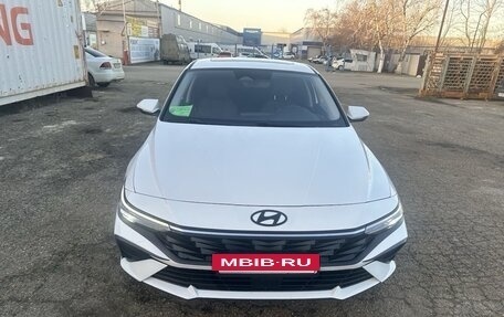 Hyundai Elantra, 2024 год, 2 400 000 рублей, 2 фотография