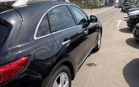 Infiniti QX70, 2016 год, 2 650 000 рублей, 8 фотография