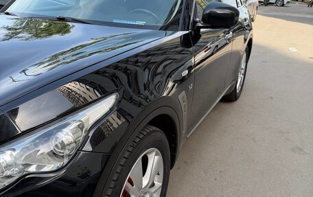 Infiniti QX70, 2016 год, 2 650 000 рублей, 29 фотография