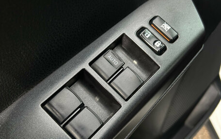 Toyota RAV4, 2016 год, 2 365 000 рублей, 26 фотография