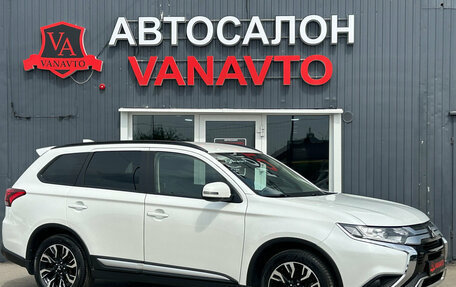 Mitsubishi Outlander III рестайлинг 3, 2021 год, 2 290 000 рублей, 3 фотография