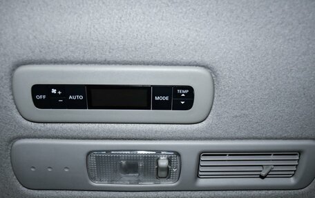 Nissan Serena IV, 2011 год, 1 230 000 рублей, 22 фотография