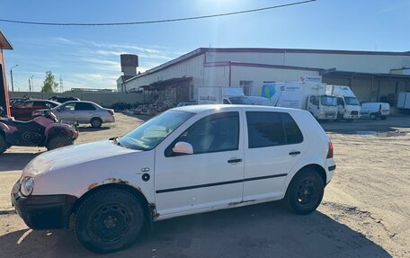 Volkswagen Golf IV, 2003 год, 300 000 рублей, 3 фотография