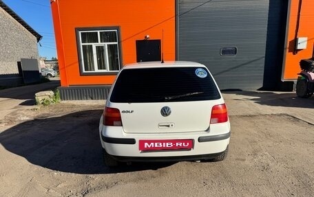 Volkswagen Golf IV, 2003 год, 300 000 рублей, 2 фотография