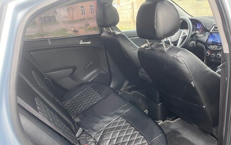 Hyundai Solaris II рестайлинг, 2013 год, 650 000 рублей, 6 фотография