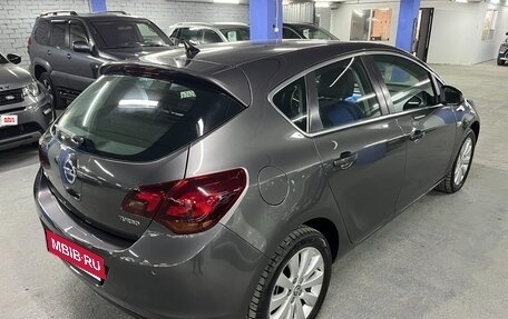 Opel Astra J, 2010 год, 885 000 рублей, 5 фотография