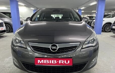 Opel Astra J, 2010 год, 885 000 рублей, 2 фотография