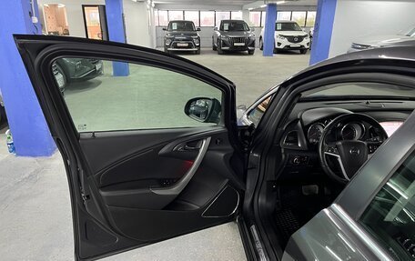 Opel Astra J, 2010 год, 885 000 рублей, 10 фотография