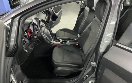 Opel Astra J, 2010 год, 885 000 рублей, 18 фотография